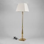 1570 7277 TABLE LAMP